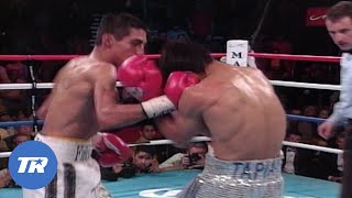 Erik Morales vs Marco Antonio Barrera 1 Round 5  GREAT ROUNDS IN BOXING [upl. by Aineles711]