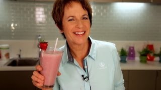 How to make a STRAWBERRY MINT Herbalife Formula 1 Shake  Herbalife Advice Ep7 [upl. by Ahsemrak]