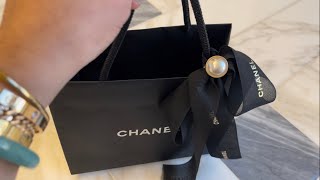 Unboxing Chanel 2022 Holiday Packaging Pearl Brooch Jewelry [upl. by Moshe]