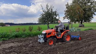 KUBOTA B1241 cultivator [upl. by Bosson866]