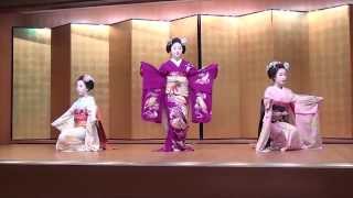 Japan  Traditional Geisha Dance [upl. by Zebulon]