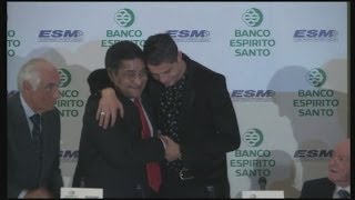 Football legend Eusebio dies at the age of 71 [upl. by Aihset859]