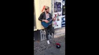 Streetmusician sings  Original singer comes along and joins him [upl. by Emirac]