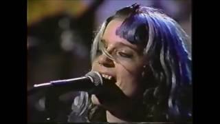 L7  Pretend Were Dead Live Letterman 1992 [upl. by Missak]