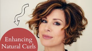 HOW TO STYLE LAYERED SHORT NATURAL CURLY HAIR  Dominique Sachse [upl. by Dlareg]