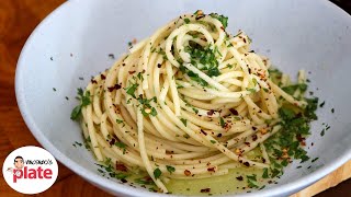 Best SPAGHETTI AGLIO E OLIO [upl. by Divadnhoj]