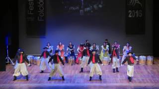 Argentinian folk dance Malambo amp Boleadoras [upl. by Tiff]