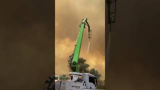 Yangına beton pompası ile müdahale ettmek 🙏🏻 🚒 [upl. by Adnahcir]